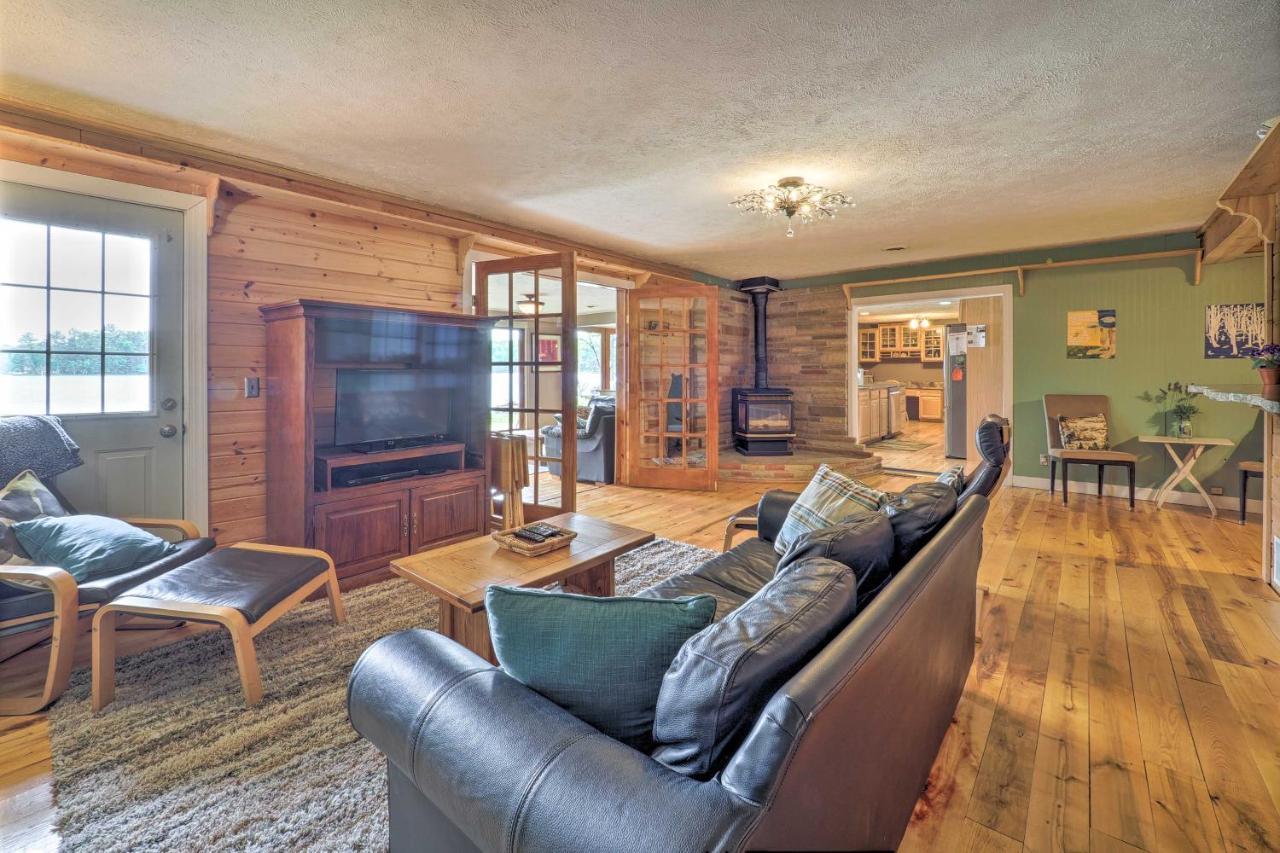 13 Mi To Downtown Quiet Lakefront Cottage Traverse City Exterior photo