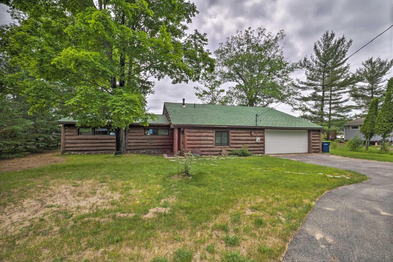 13 Mi To Downtown Quiet Lakefront Cottage Traverse City Exterior photo