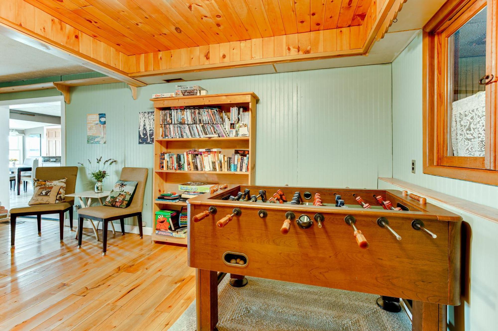 13 Mi To Downtown Quiet Lakefront Cottage Traverse City Exterior photo